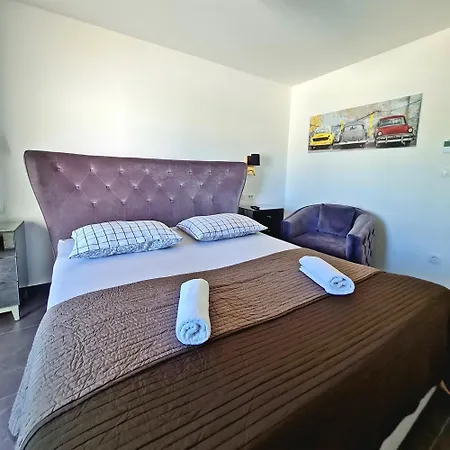 Guest house Azzurro Luxury 4*