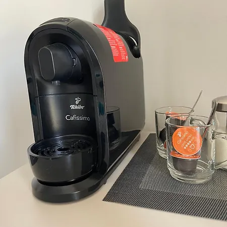 招待所 Azzurro Luxury 4*