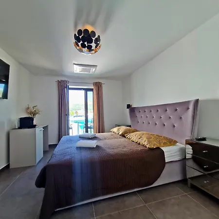 Azzurro Luxury 招待所 特罗吉尔