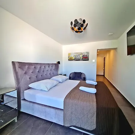 招待所 Azzurro Luxury