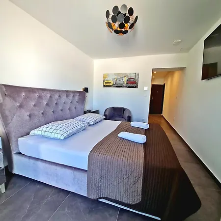 Azzurro Luxury 招待所 特罗吉尔