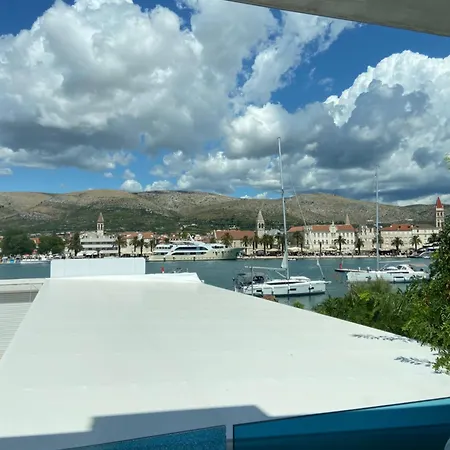 Azur Luxury